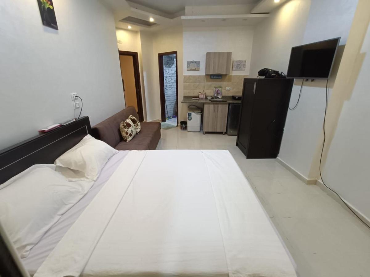 Complex Amazing Sea View Fully Equipped Studio By Vision Suites #536 *